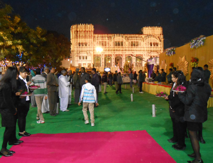 Host For Royal Weddings